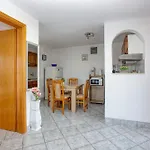 Apartment With Parking Space Jezera, Murter - 5133