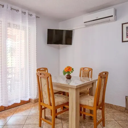 With Parking Space Jezera, Murter - 5133