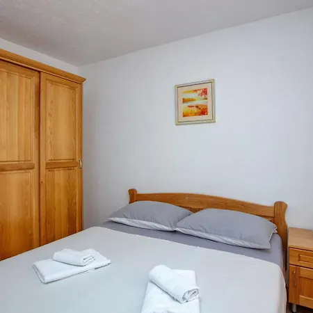 With Parking Space Jezera, Murter - 5133 Apartment