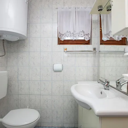 With Parking Space Jezera, Murter - 5133 Apartment