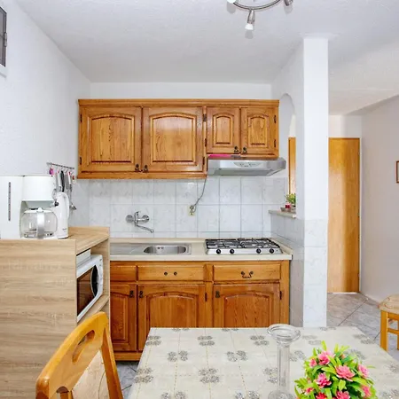 With Parking Space Jezera, Murter - 5133 Apartment