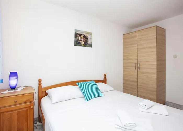 Apartamento With Parking Space Jezera, Murter - 5133 *